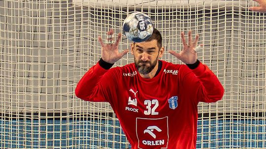 Paryż u stóp nafciarzy