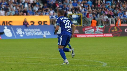 Remis w Kielcach, lider w Płocku