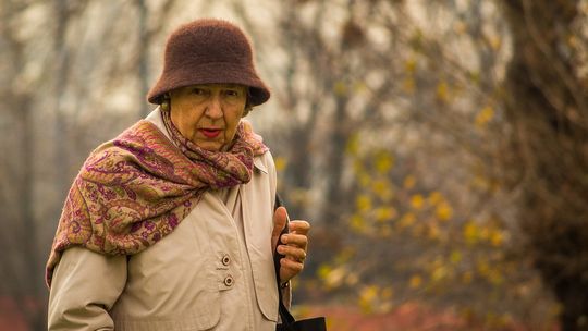 85-letnia kobieta wyszła z domu i zniknęła na cały dzień