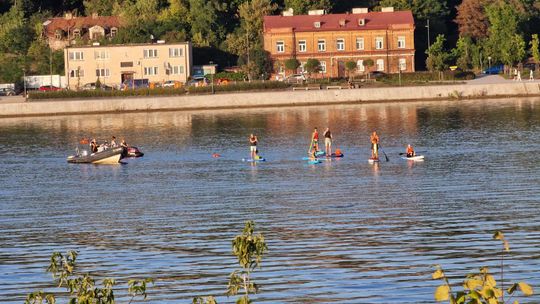 🏊‍♂️ Bez Komentarza - Olaf przepłynął Wisłę dla Tymka