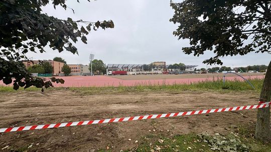 Boisko, stadion i energia sportu – Płońsk inwestuje w aktywność mieszkańców
