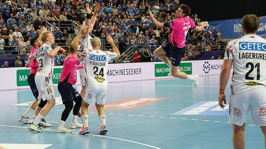 Cenny remis z hegemonem