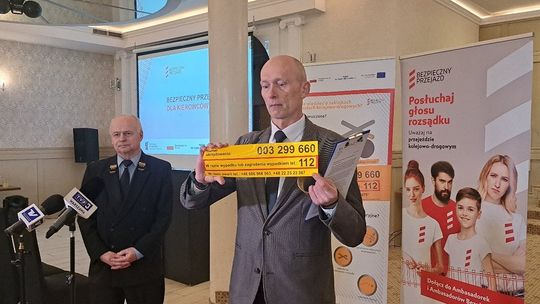 Dla bezpieczeństwa na przejazdach – w Płocku odbyły się warsztaty kolejarzy z instruktorami nauki jazdy