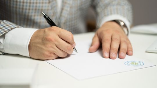 Do wypłaty chorobowego przez ZUS niezbędny jest wniosek