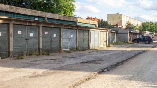 Garaże Na Skarpie rozpalają emocje