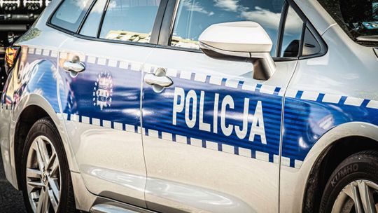 Krwawy piątek i groźby w sieci. Policja czuwa nad bezpieczeństwem na Mazowszu