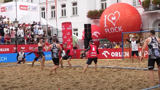 Mistrzostwa na piasku i nowa siła Nafciarzy. Płock centrum polskiego handballu