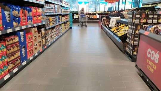 Nasilone kontrole w sklepach zapowiada minister rolnictwa Robert Telus
