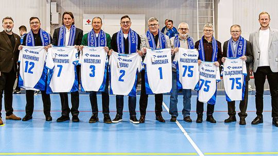 Poprzeczka zawieszona wyjątkowo wysoko