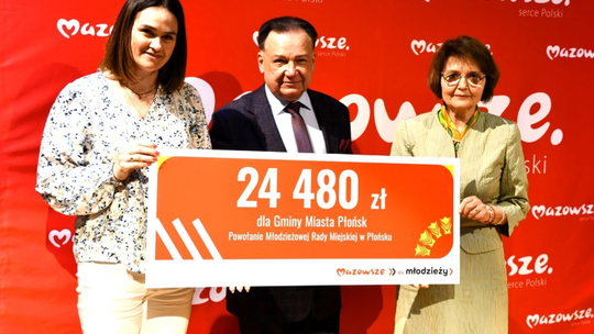 Powołanie Młodzieżowej Rady Miejskiej w Płońsku – podpisanie umowy