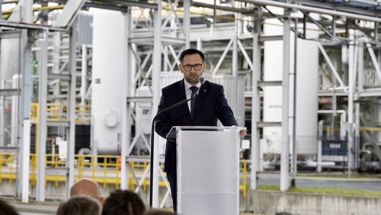 Proekologiczna inwestycja w Trzebini produkuje paliwo ze zużytego oleju