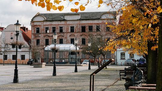 Ruina na starówce przestanie straszyć