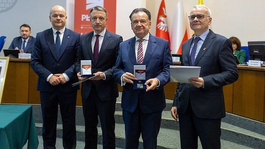 Samorządowe honory dla samorządowców