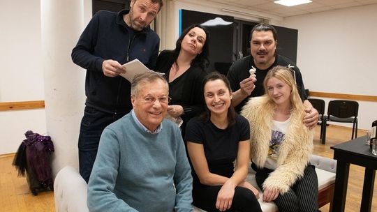 W Nowy Rok ze śmiechem