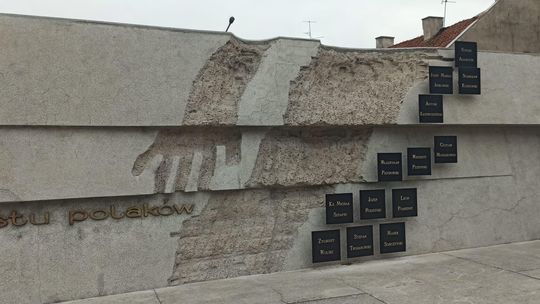 Zakończono renowację Pomnika 13 Straconych w Płocku