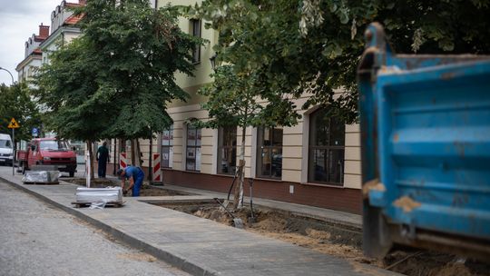 Zielona rewitalizacja wkracza do centrum Płocka. Zaczynają się prace!