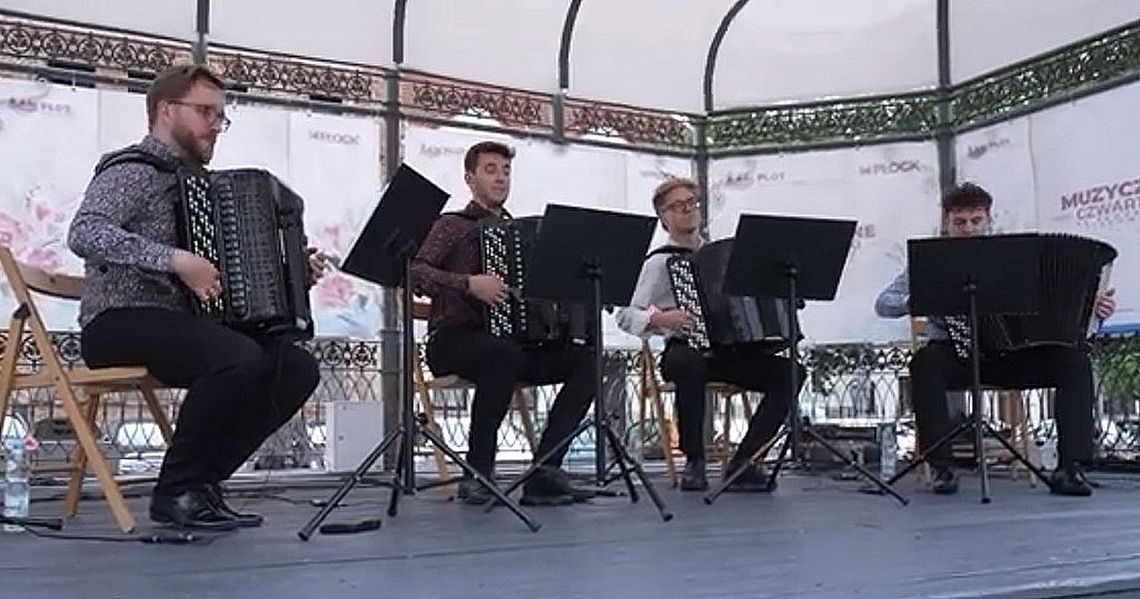 Czwartkowy relaks z muzyką