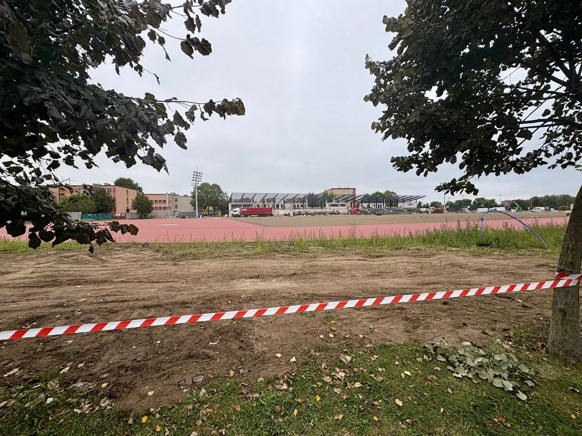 Boisko, stadion i energia sportu – Płońsk inwestuje w aktywność mieszkańców