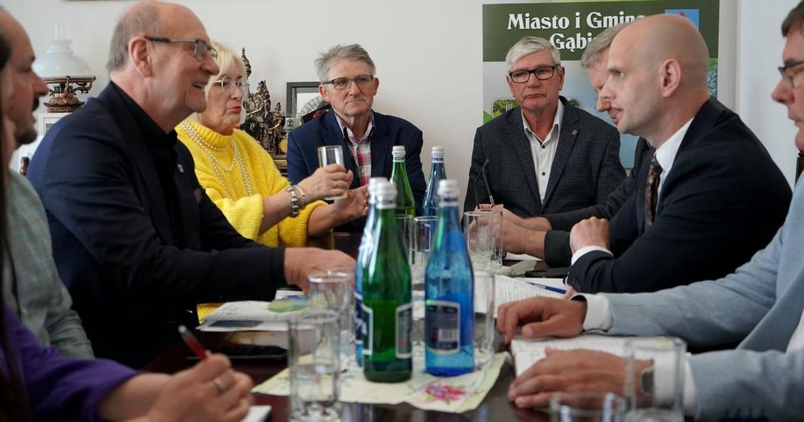 Debatowali o drogach i o rozwoju współpracy Debatowali o drogach i o rozwoju współpracy