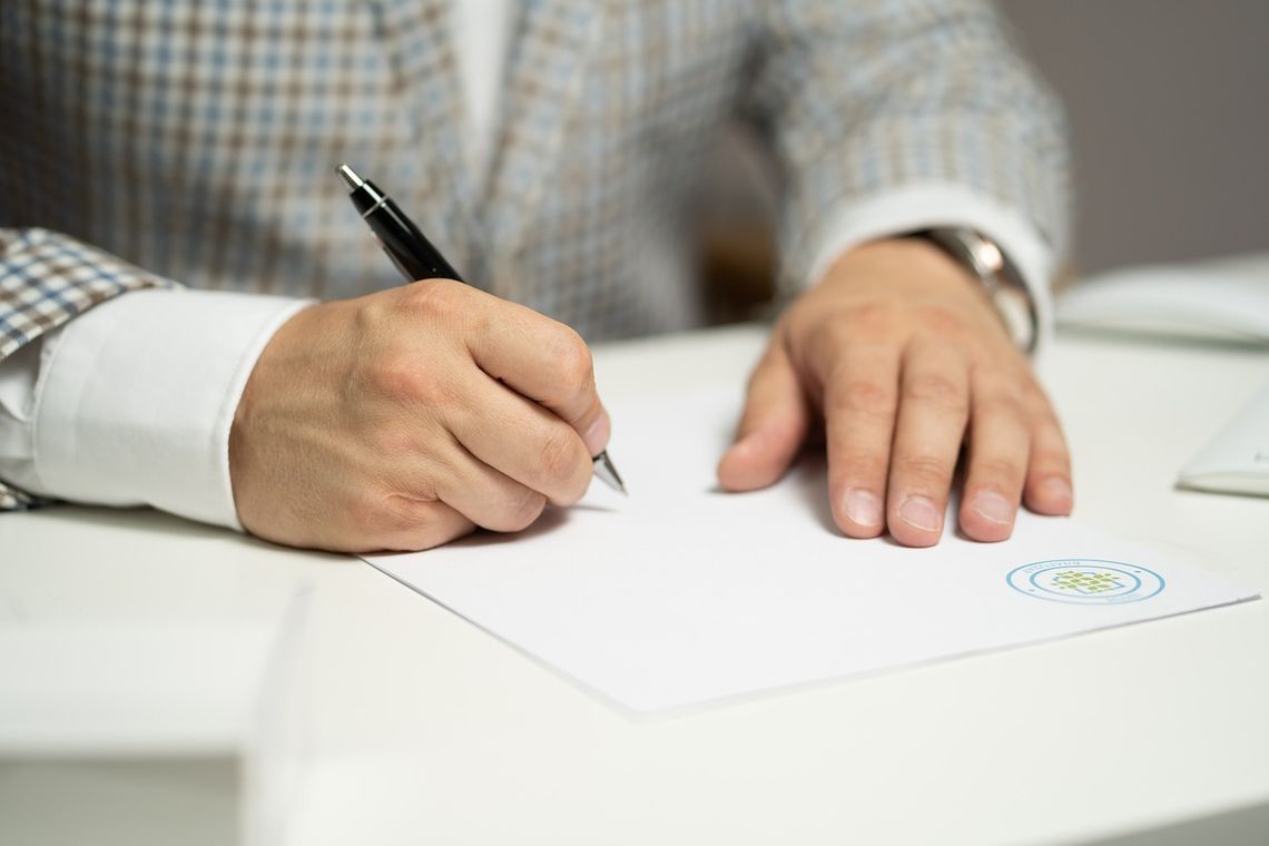 Do wypłaty chorobowego przez ZUS niezbędny jest wniosek