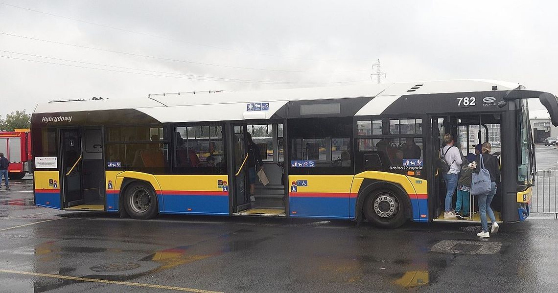 Dzień w pociągu lub autobusie