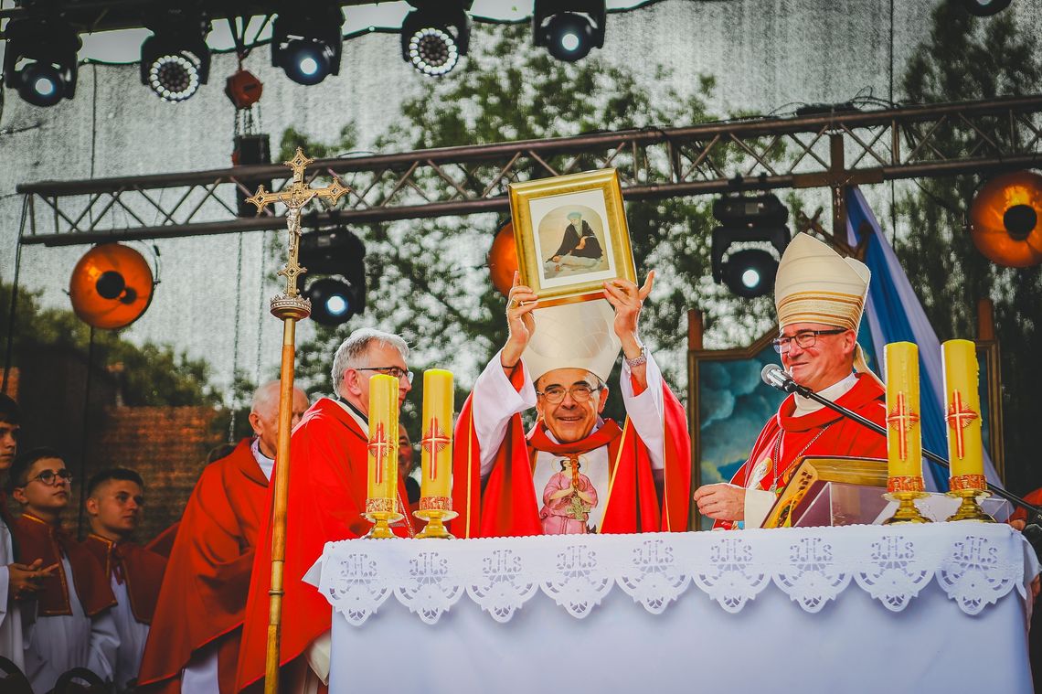 Francuski kardynał gościem podpłockiej parafii