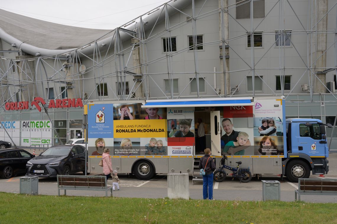 Fundacja ORLEN wspiera dzieci w Płocku. Tysiące złotych na badania i pomoc rodzinom