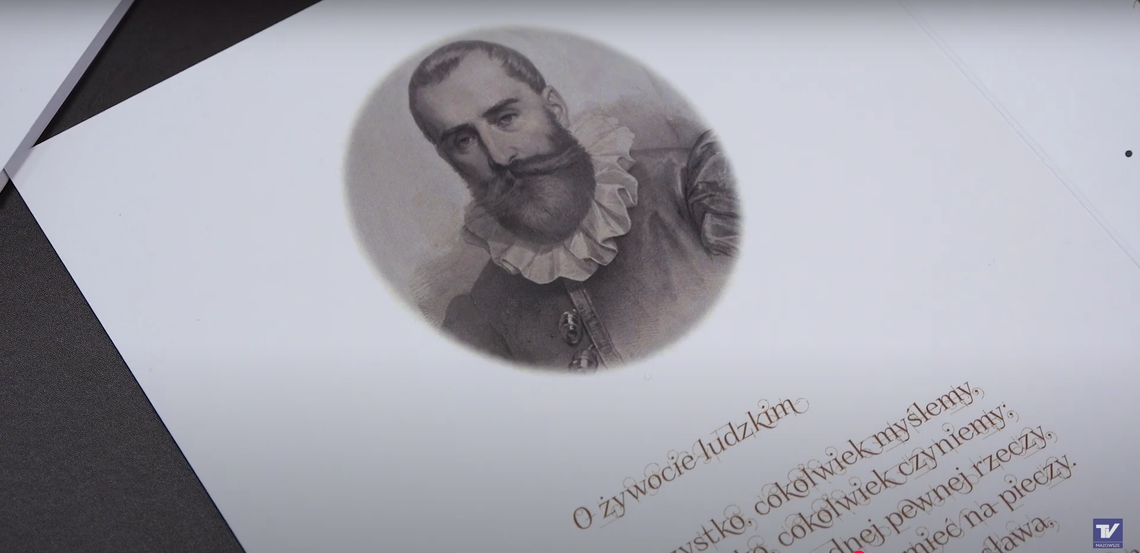 Narodowe Czytanie w Płońsku: poezja Jana Kochanowskiego na dziedzińcu muzeum