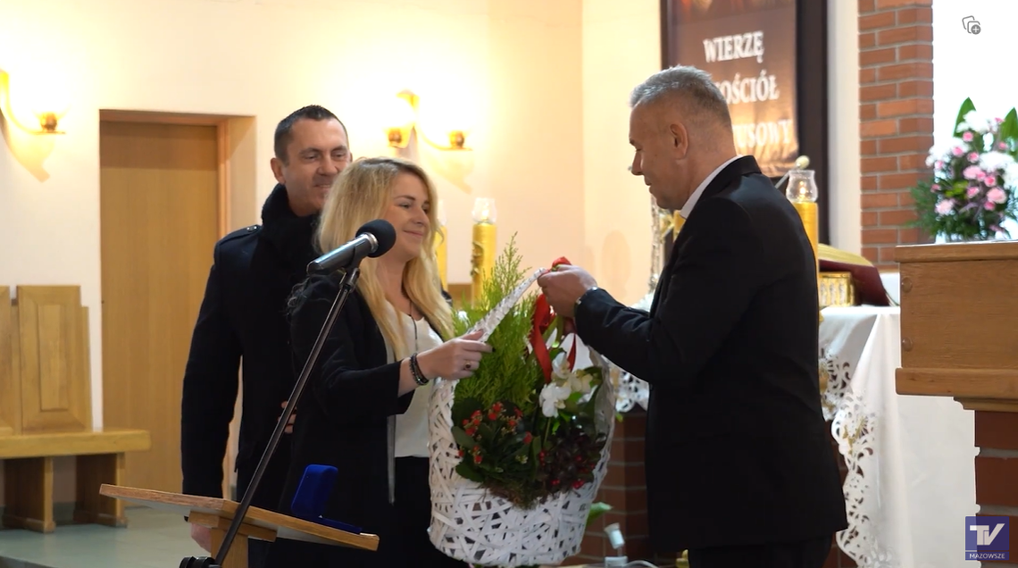 Odznaczenie medalem i dyplomem Prezesa Grupy Majster Atlas Kujawy Piotra Świec