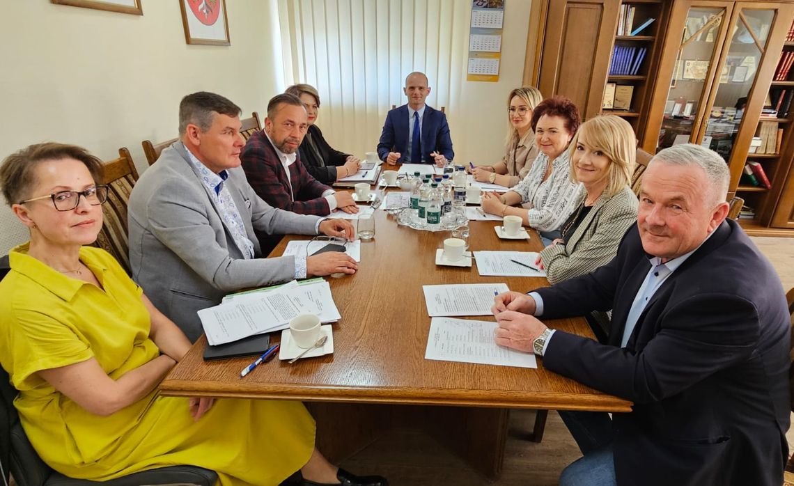 Pierwsze Posiedzenie Zarządu Powiatu Płockiego Pierwsze Posiedzenie Zarządu Powiatu Płockiego