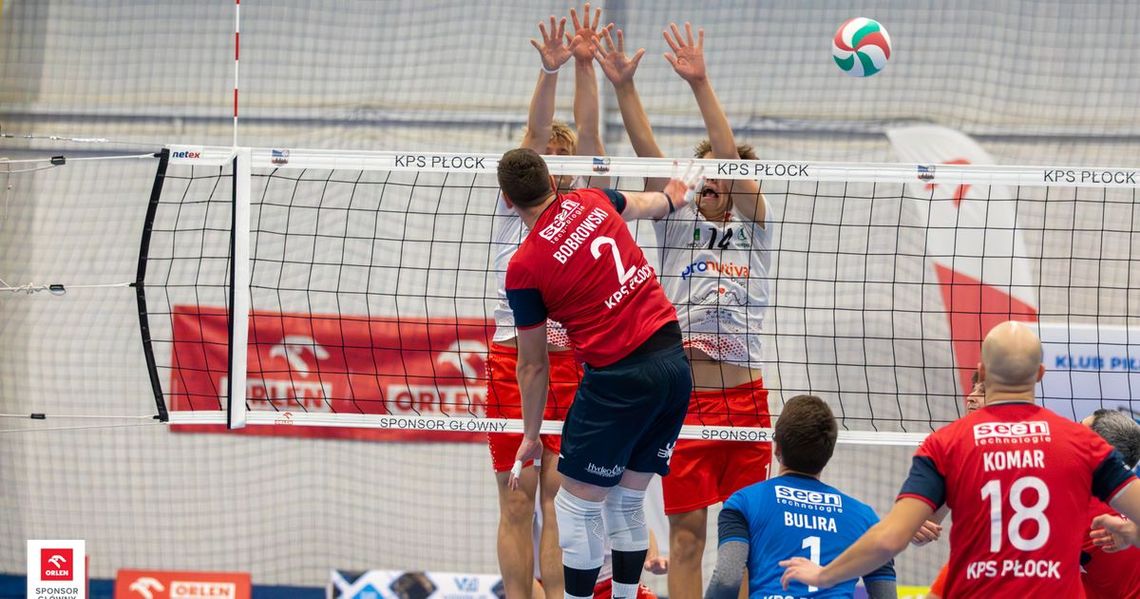 Powalczą o pierwsze domowe punkty