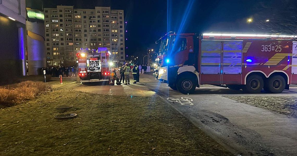 Pożar w Galerii Wisła. Ewakuacja klientów i pracowników Pożar w Galerii Wisła. Ewakuacja klientów i pracowników