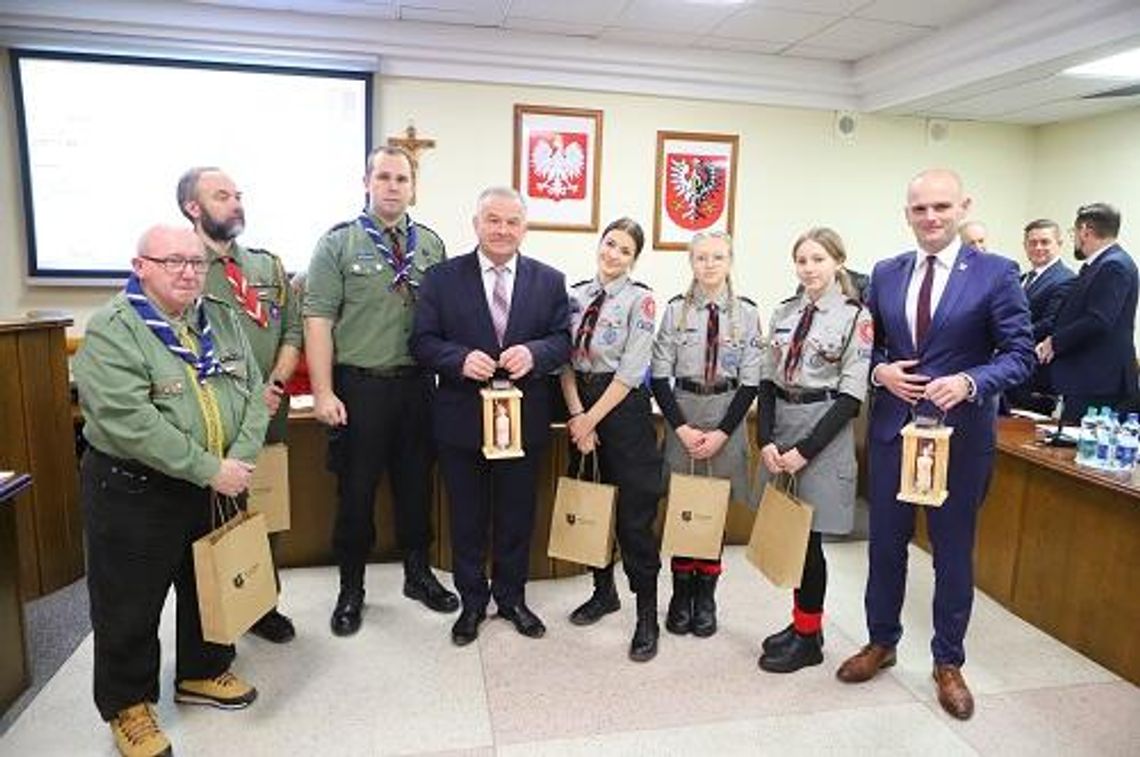 Rada Powiatu uchwaliła rekordowy budżet! Rok 2023 pod znakiem inwestycji drogowych