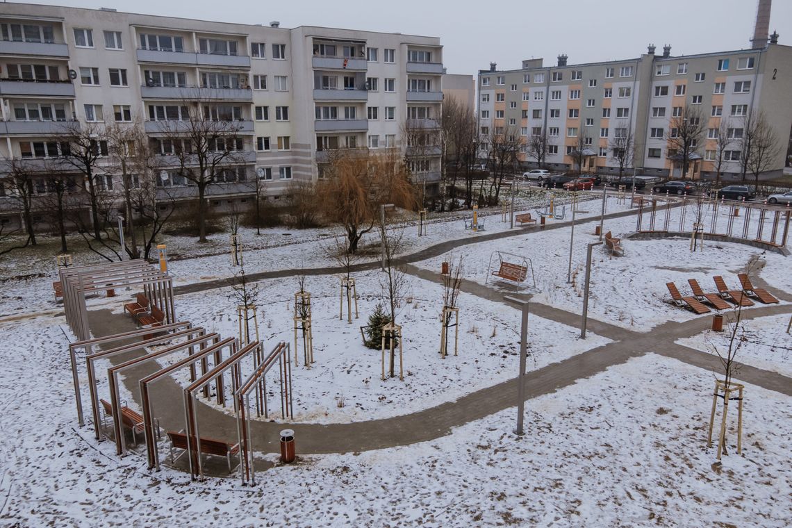 Skwer rekreacyjny przy ul. Braci Jeziorowskich gotowy do użytku!