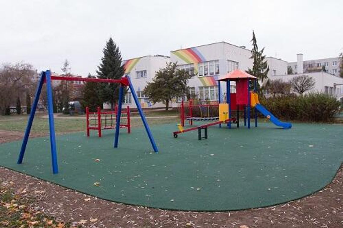 Zakończyła się budowa placu zabaw przy Miejskim Przedszkolu nr 37 przy ul. Hubalczyków na Podolszycach!